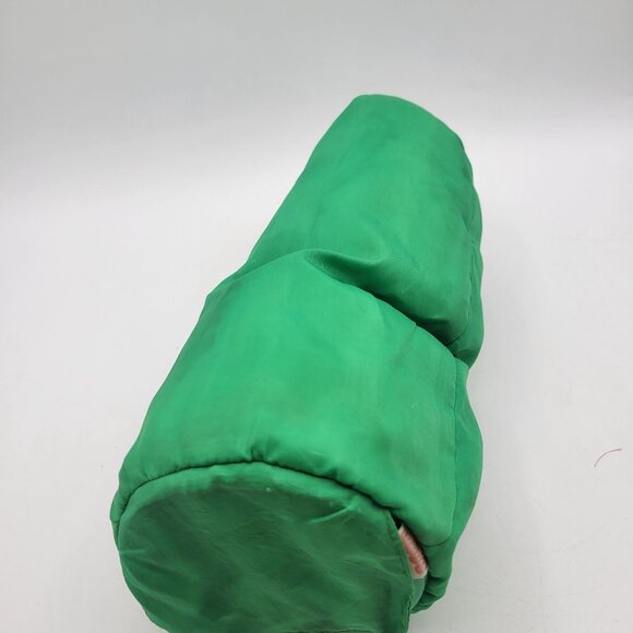 Fisher Price Veggie Tales LARRY the CUCUMBER Sing & Dance Vintage 2000 WORKS! - Picture 6 of 9